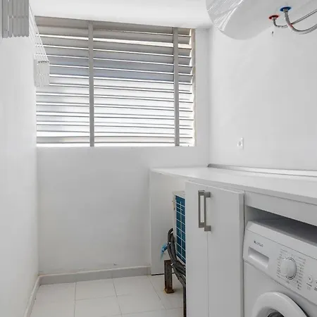 Apartamento Puerto Banús Con Parking & Piscina. *