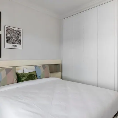Apartamento Puerto Banús Con Parking & Piscina. Marbella