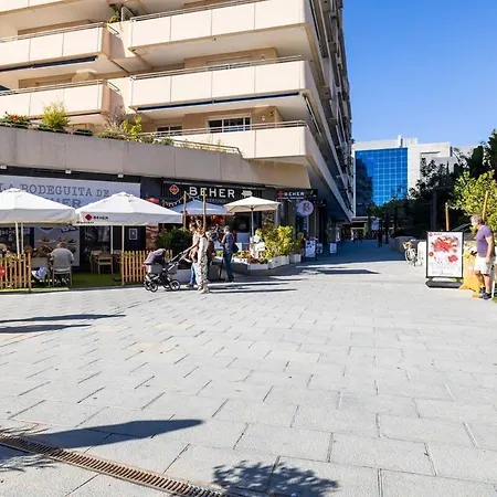 Apartmán Puerto Banus Con Parking & Piscina. *