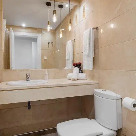 Apartamento Puerto Banús Con Parking & Piscina. Marbella