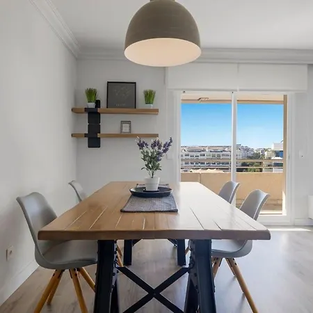 Apartamento Puerto Banús Con Parking & Piscina.