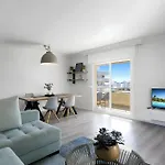 Puerto Banus- Parking Piscina. Διαμέρισμα