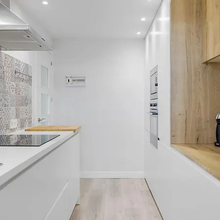 Puerto Banus- Parking Piscina. * Marbellac