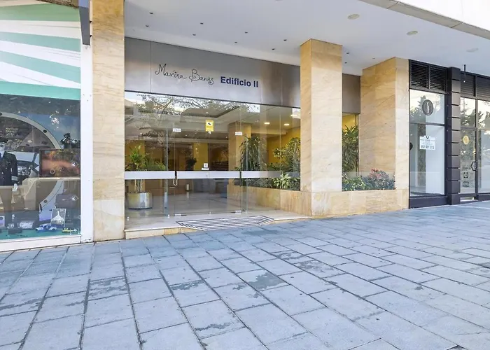 Puerto Banus- Parking Piscina. Apartment Marbella